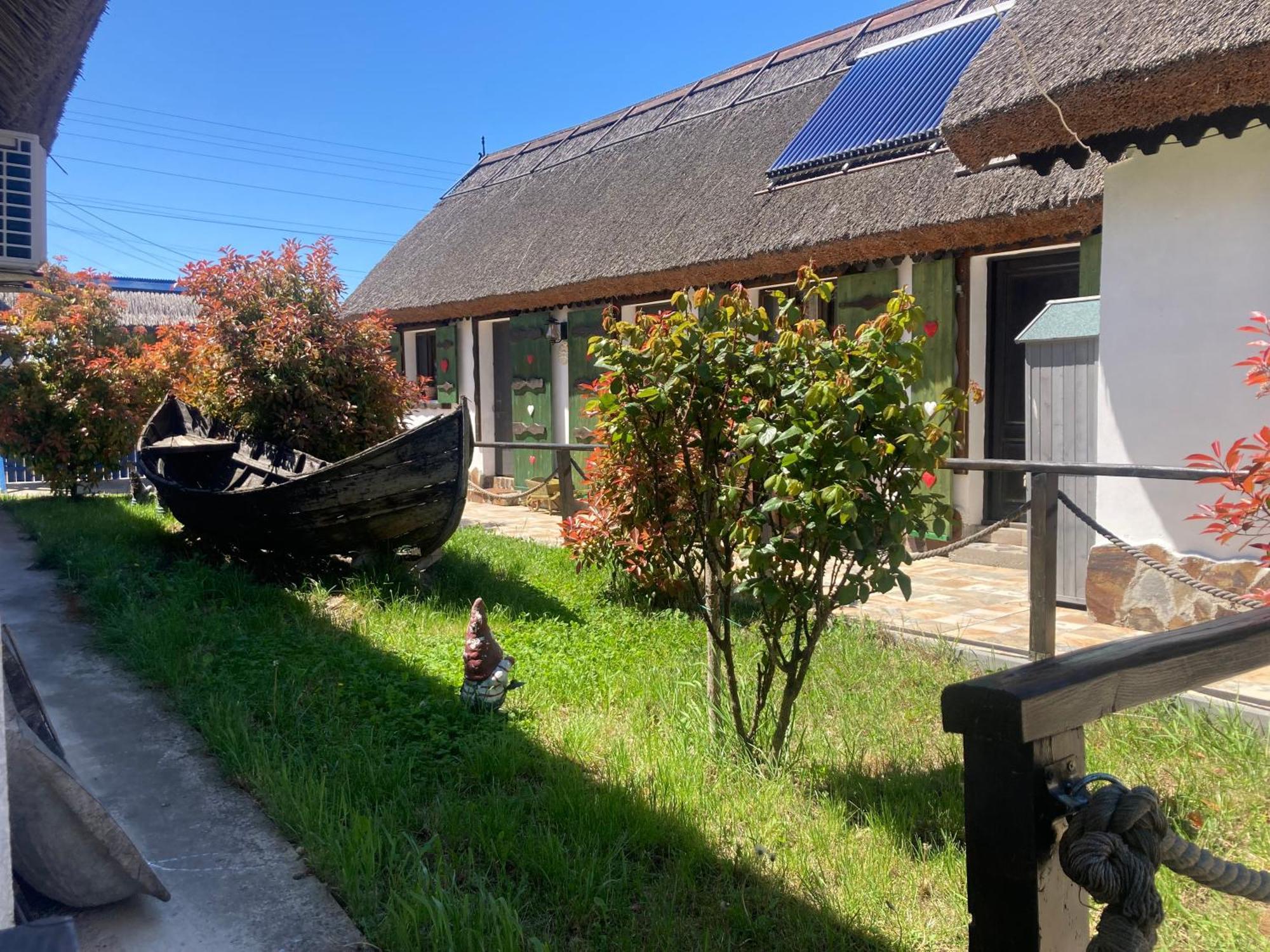 Casa Soarelui Hotel Murighiol Eksteriør billede